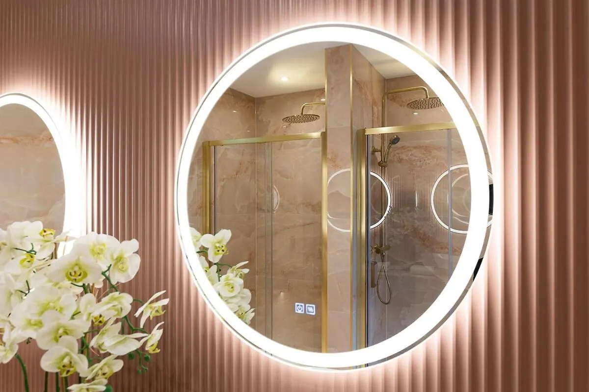 Luxury Penthouse In Cardiff City Centre Sleeps 14 0*,  Wielka Brytania